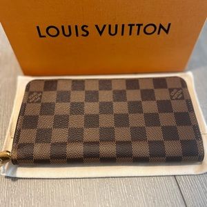 Louis Vuitton Damier Ebene Zippy Wallet N41661